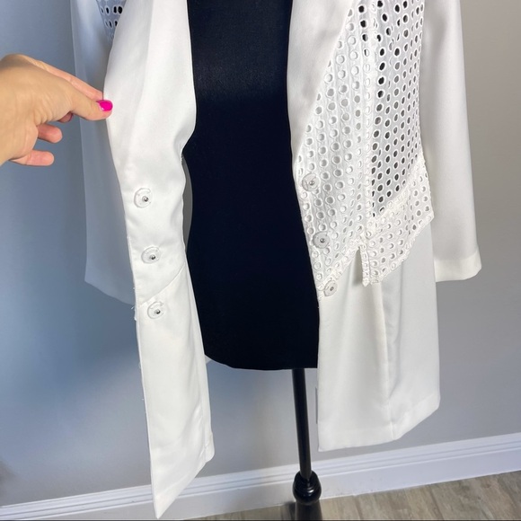 Chico’s Women’s Jacket Eyelet Antique White 3/4 Sleeve Size 0 / 4-6 - Picture 6 of 12